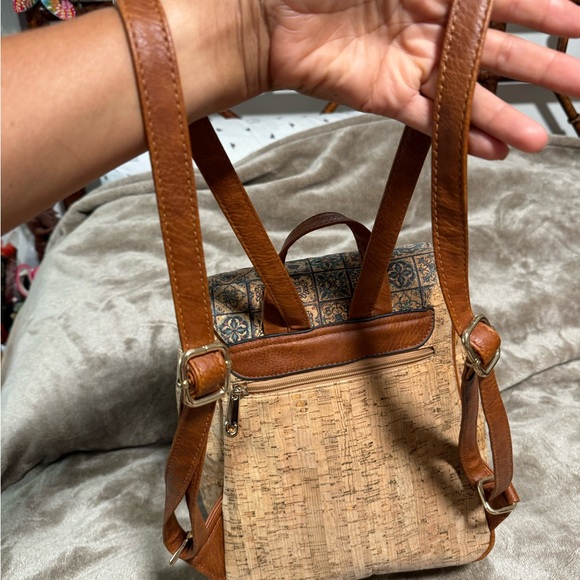 Cork Backpack - Picture 5 of 10